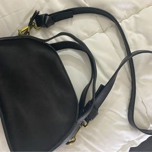 Sydney Ziptop Crossbody with Alternate Strap
